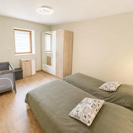 Apartment Zoja Apartmanhaz