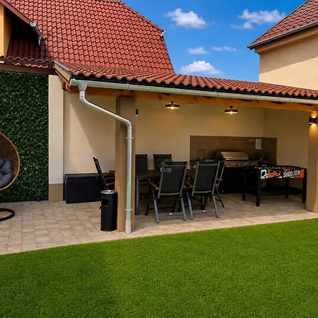 Zoja Apartmanhaz Apartment *
